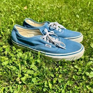 Vans authentic sz 9 navy
